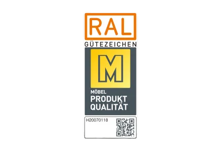 [Translate to pl:] Die DGM (Deutsche Gütegemeinschaft Möbel) hat das Unternehmen nobilia nach den Qualitätsstandards der RAL-GZ 430 geprüft. Als Ergebnis dieser Prüfung wurde das RAL-Gütezeichen „Goldenes M“ verliehen. Somit wird sichergestellt, dass jede Küche, die das Werk verlässt, die heutigen Erwartungen und Qualitätsansprüche hinsichtlich der Langlebigkeit, der Stabilität und der Gesundheits- sowie Umweltaspekte erfüllt.