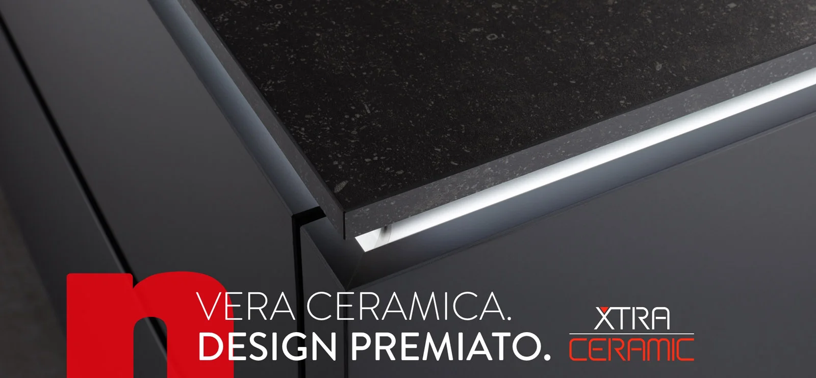 Il piano di lavoro nobilia Xtra Ceramic. Design premiato realizzato in vera ceramica.